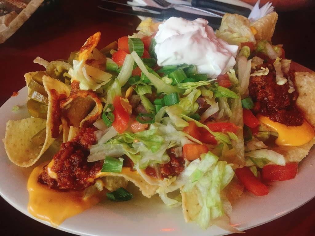 Roosters | restaurant | 4335 Dressler Rd NW, Canton, OH 44718, USA | 3305467001 OR +1 330-546-7001