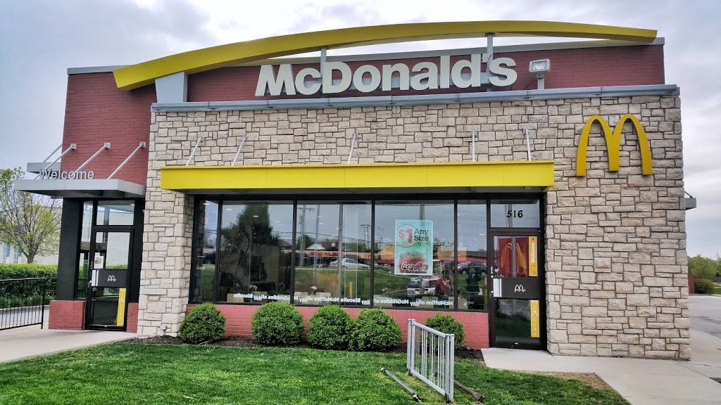 McDonalds | cafe | 516 N River Rd, Naperville, IL 60540, USA | 6307789919 OR +1 630-778-9919