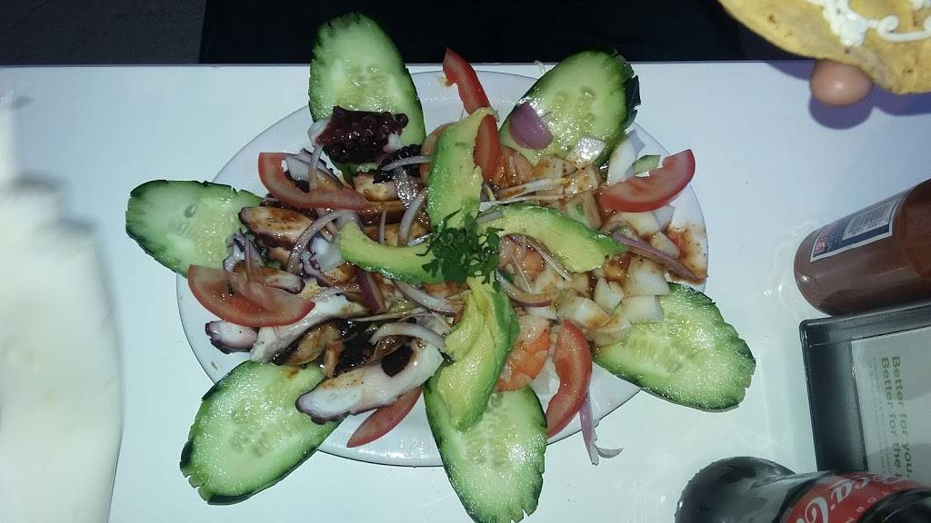 Mariscos Mar Rojo | restaurant | Manuel Pérez Yañez 2428, Amp Lucio Blanco, 22710 Rosarito, B.C., Mexico | 016646424514 OR +52 664 642 4514