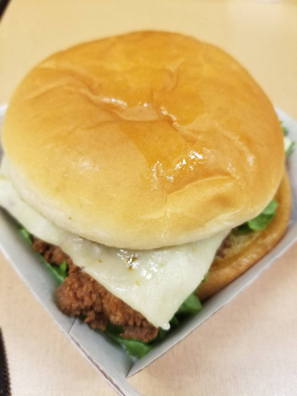 Chick-fil-A | restaurant | 5351 S 76th St, Greendale, WI 53129, USA | 4144230853 OR +1 414-423-0853