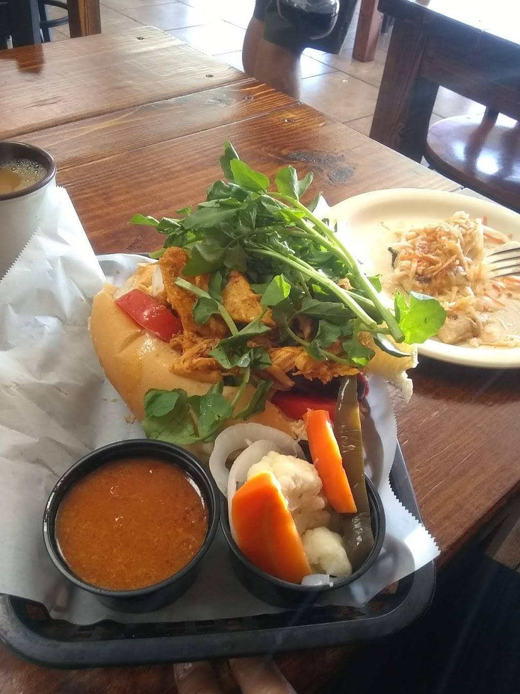 Pupusas Doña Lola | restaurant | 1002 Webb Chapel Rd, Carrollton, TX 75006, USA | 9724180129 OR +1 972-418-0129