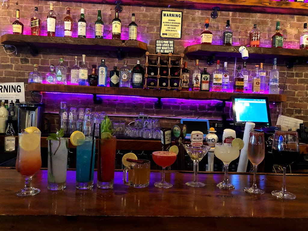 DB Seafood Boil | restaurant | 483 Grand St, Brooklyn, NY 11211, USA | 7183880772 OR +1 718-388-0772