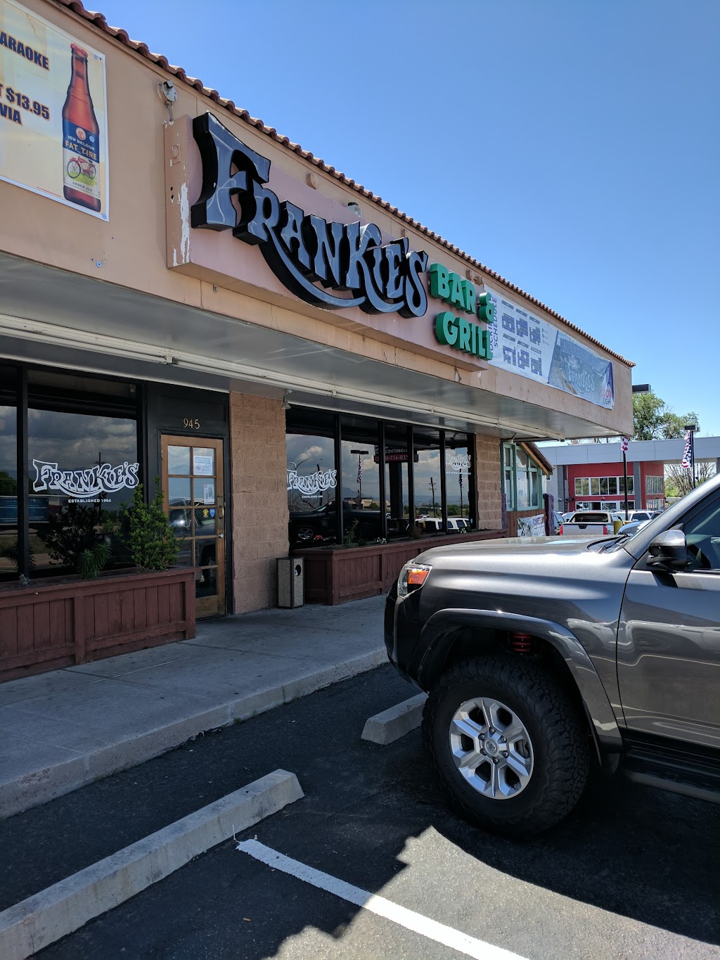 Frankies Bar & Grill | restaurant | 945 N Powers Blvd, Colorado Springs, CO 80915, USA | 7195744881 OR +1 719-574-4881
