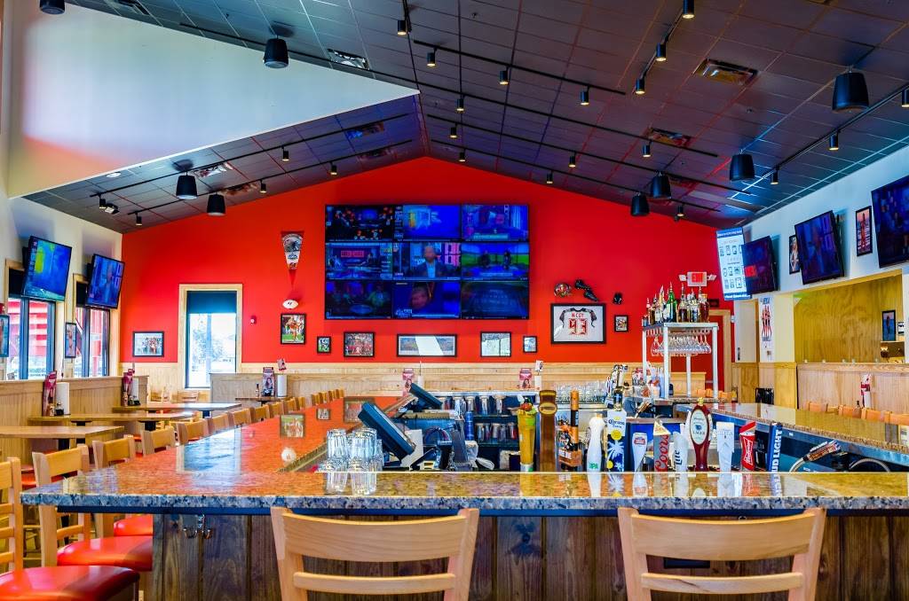 The WingHouse of Tampa Stadium | restaurant | 3712 W Columbus Dr, Tampa, FL 33607, USA | 8135758734 OR +1 813-575-8734