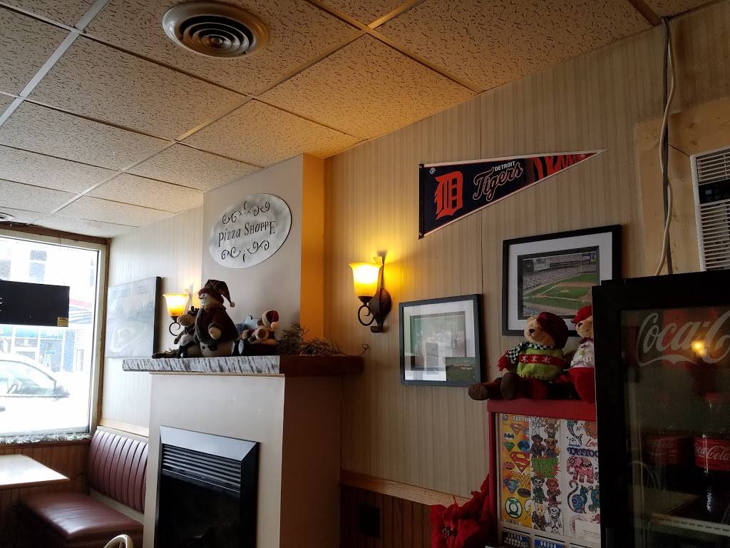Pizza Shoppe | restaurant | 113 W State St #8048, Mancelona, MI 49659, USA | 2315875162 OR +1 231-587-5162
