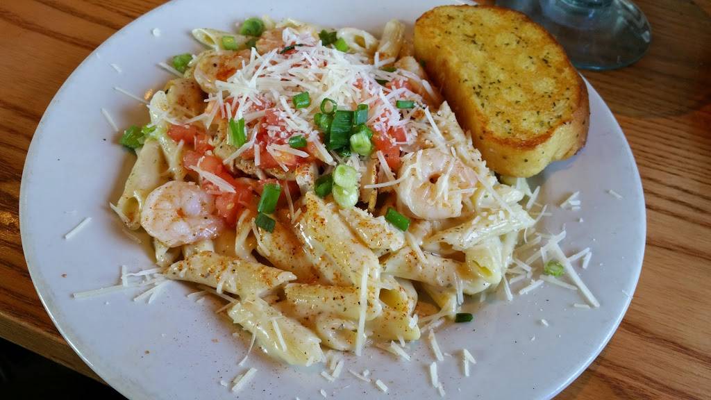 Chilis Grill & Bar | meal takeaway | 2320 W Oregon Ave, Philadelphia, PA 19145, USA | 2154683757 OR +1 215-468-3757