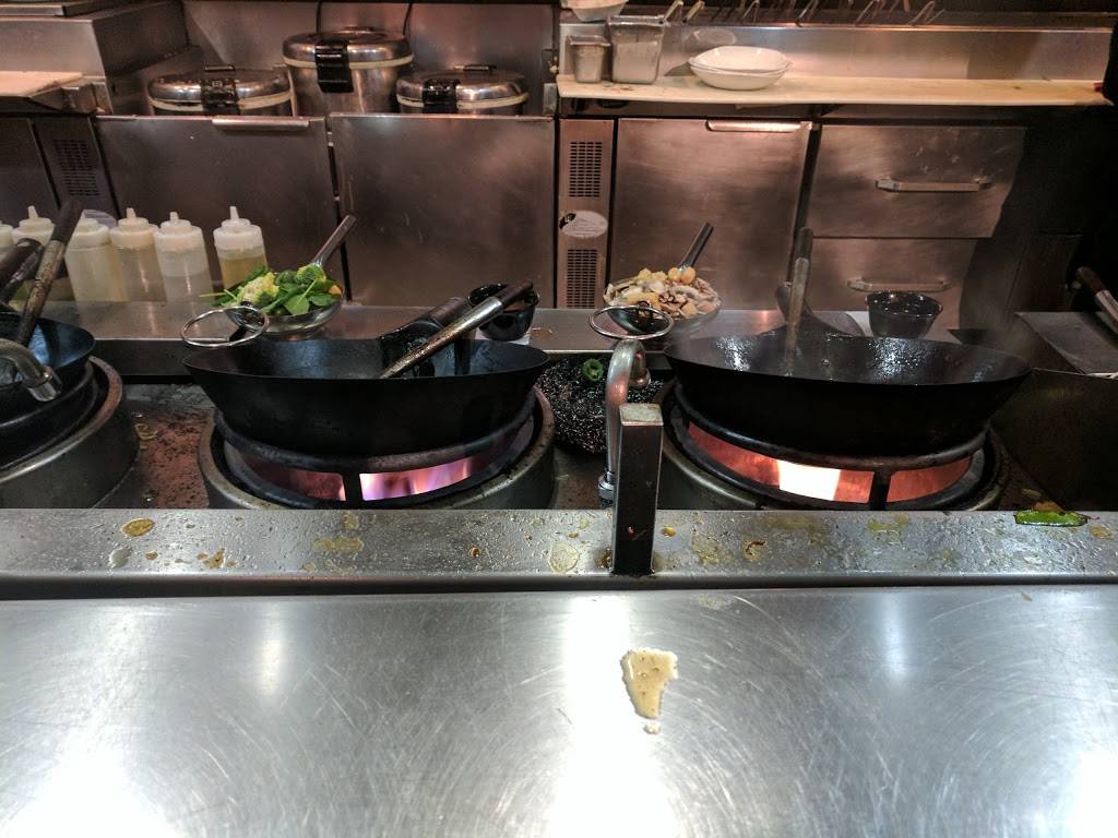 Stir Crazy Fresh Asian Grill | restaurant | 25385 Cedar Rd, Lyndhurst, OH 44124, USA | 2163817600 OR +1 216-381-7600