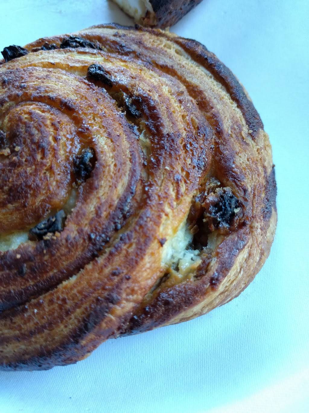 Continental Bakery | bakery | 1909 Cahaba Rd, Birmingham, AL 35223, USA | 2058705584 OR +1 205-870-5584