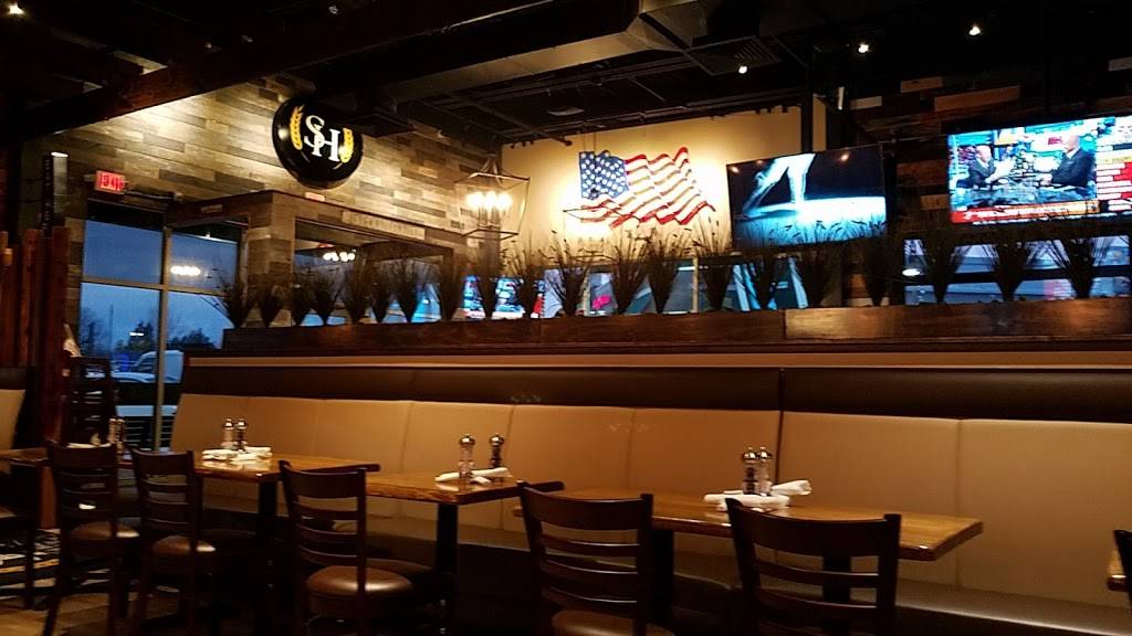 Social House Kitchen & Tap | restaurant | 25370 Eastern Marketplace Plaza, South Riding, VA 20152, USA | 7033276464 OR +1 703-327-6464