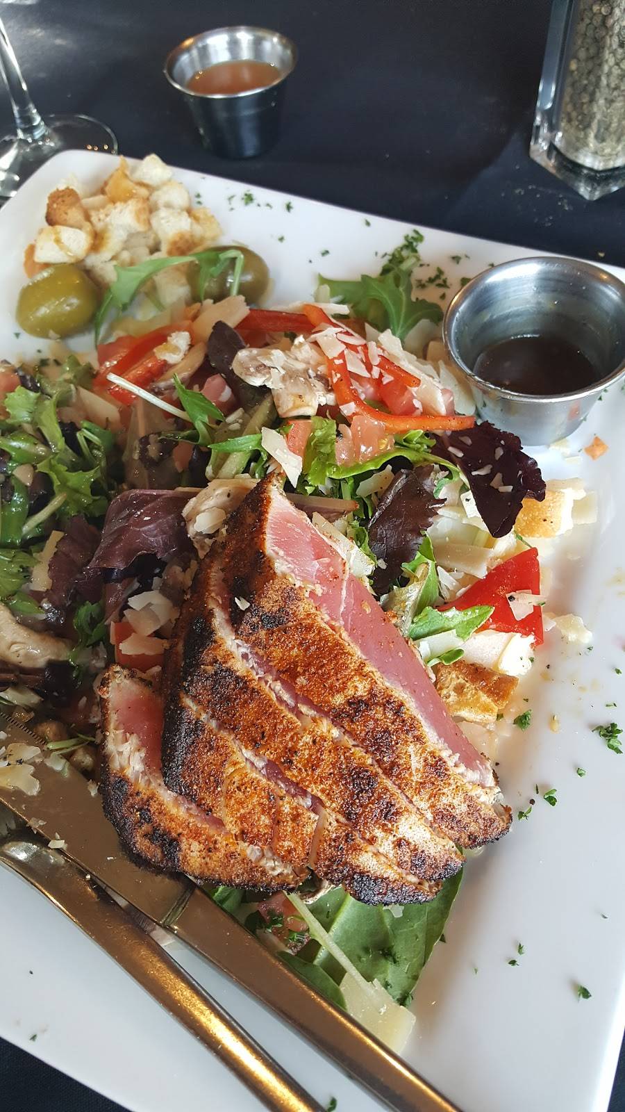 Manderes | restaurant | 1004 E Bidwell St, Folsom, CA 95630, USA | 9169869655 OR +1 916-986-9655