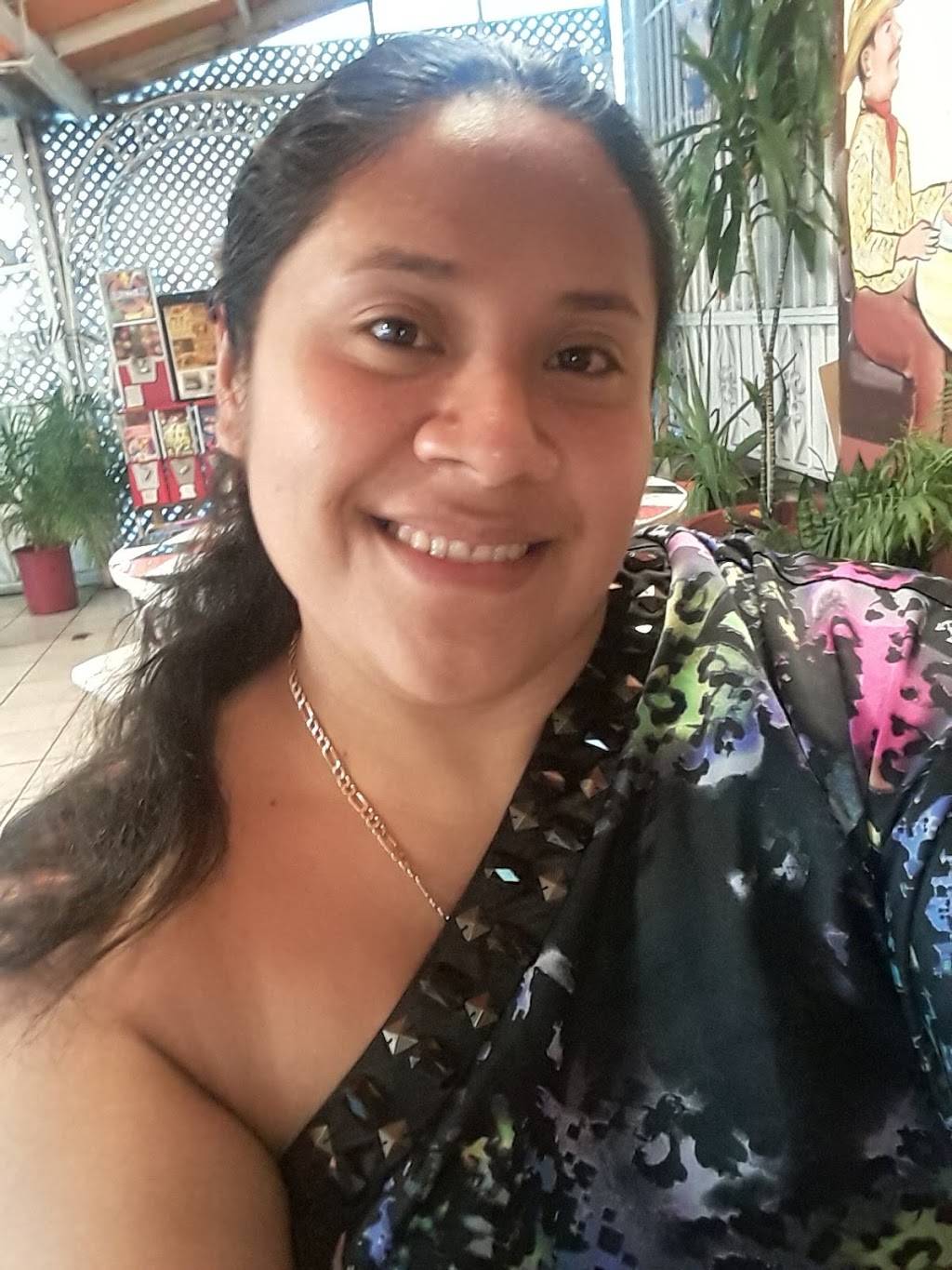 El Indio | meal takeaway | 13403 Van Nuys Blvd, Pacoima, CA 91331, USA | 8182387563 OR +1 818-238-7563