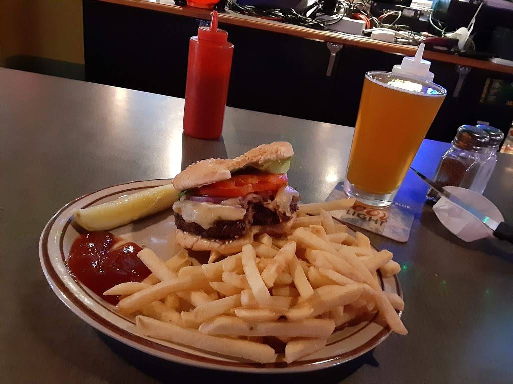 Sharkys Pub and Grub | restaurant | 4221 Main St, Springfield, OR 97478, USA | 5417461188 OR +1 541-746-1188