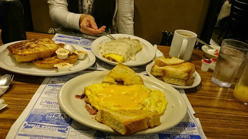 Margos Family Restaurant | restaurant | 215 S Lafayette St, Greenville, MI 48838, USA | 6167540327 OR +1 616-754-0327