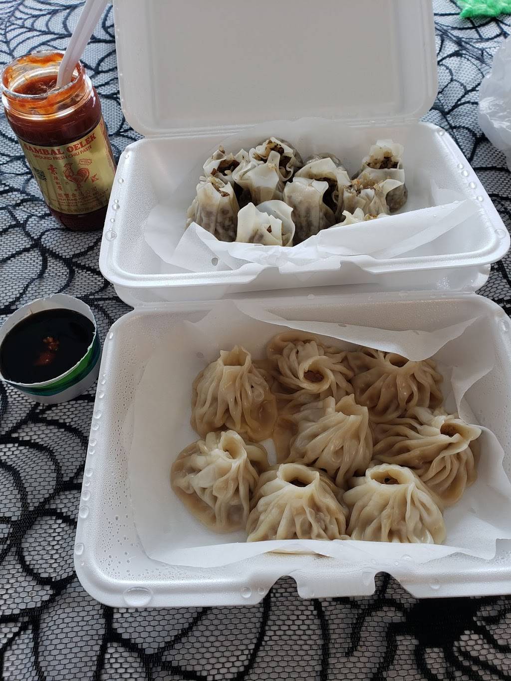 District Dumplings | restaurant | 2923 S Glebe Rd, Arlington, VA 22206, USA | 7035484888 OR +1 703-548-4888