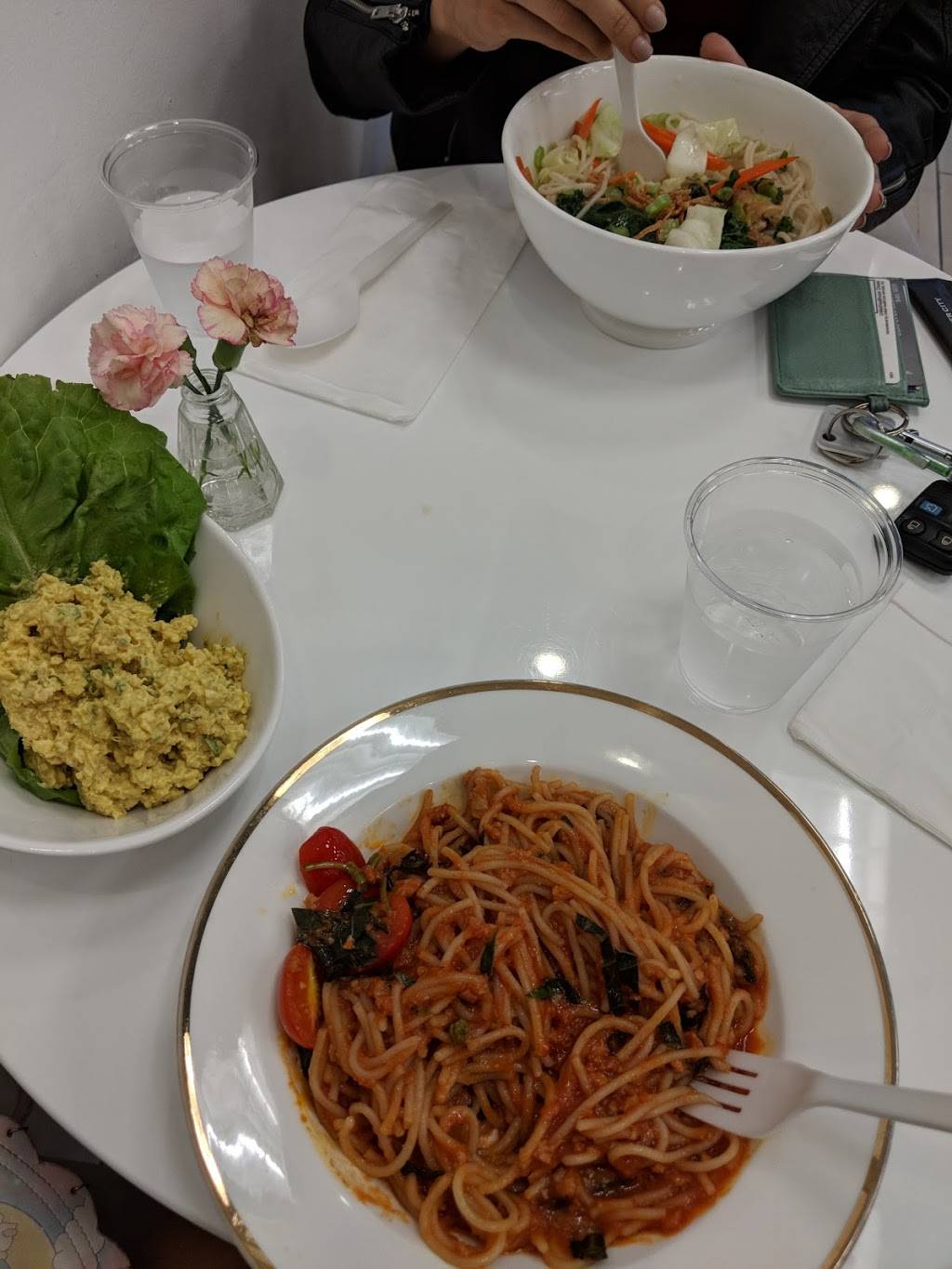 Pomegranate | restaurant | 8556 W 3rd St, Los Angeles, CA 90048, USA | 4243350506 OR +1 424-335-0506