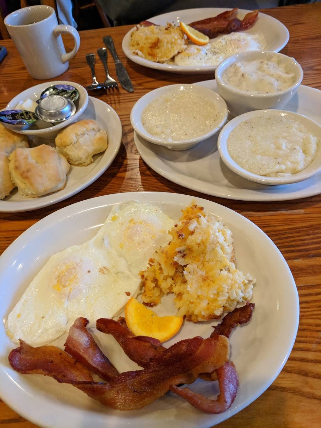 Cracker Barrel Old Country Store | restaurant | 350 S Mt Juliet Rd, Mt. Juliet, TN 37122, USA | 6157548300 OR +1 615-754-8300