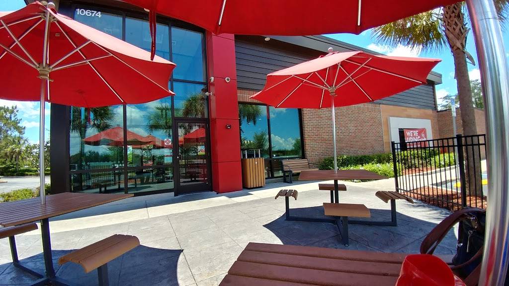 Wendys | restaurant | 10674 W Colonial Dr, Ocoee, FL 34761, USA | 4078772077 OR +1 407-877-2077