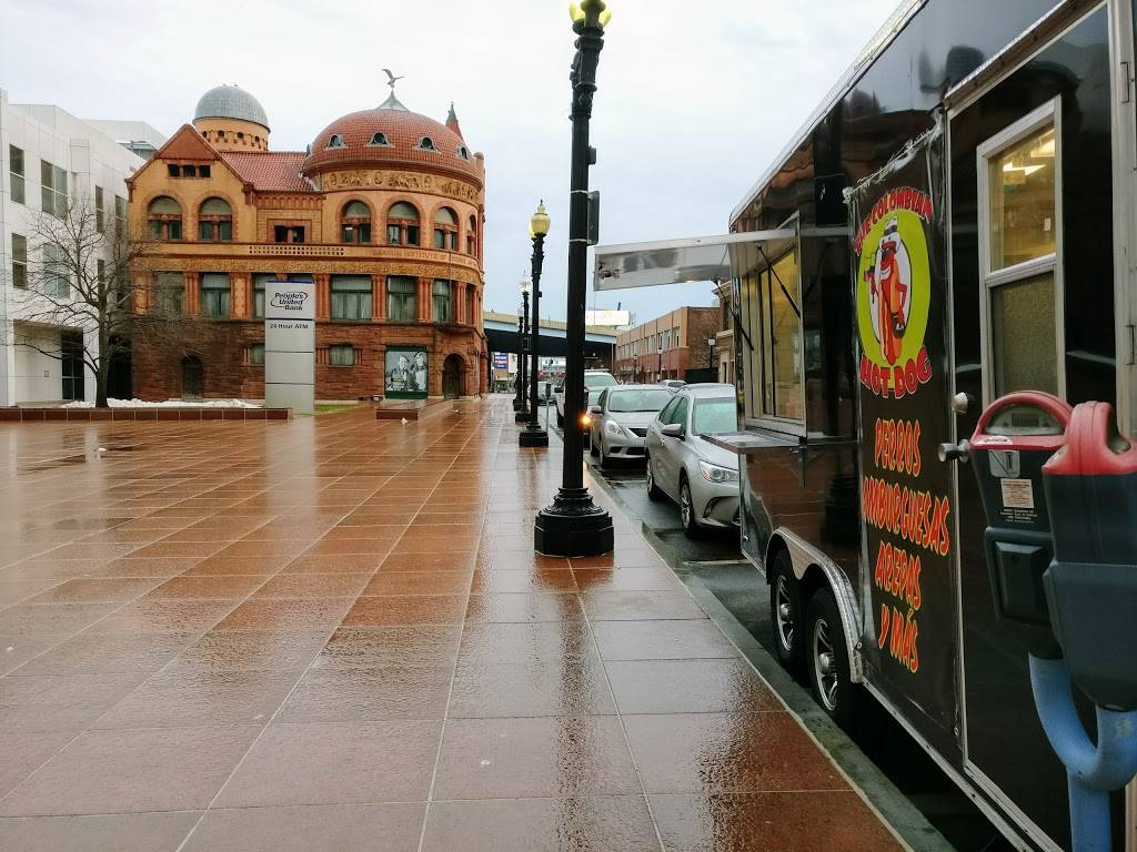 The Colombian Hot Dog | restaurant | 553 Park Ave, Bridgeport, CT 06604, USA | 2039931798 OR +1 203-993-1798