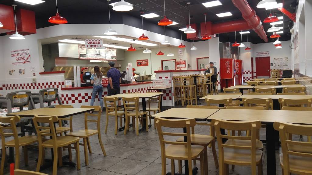 Five Guys | meal takeaway | 3935 Pelham Rd, Greenville, SC 29615, USA | 8642883950 OR +1 864-288-3950