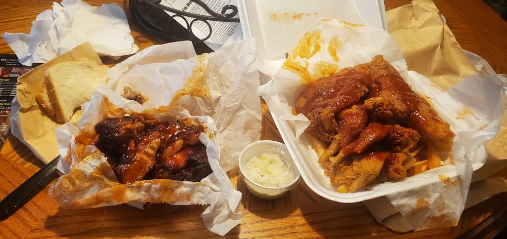 Fastfo Woo Woos Barbeque | restaurant | 19769 Torrence Ave, Lynwood, IL 60411, USA | 7084748096 OR +1 708-474-8096