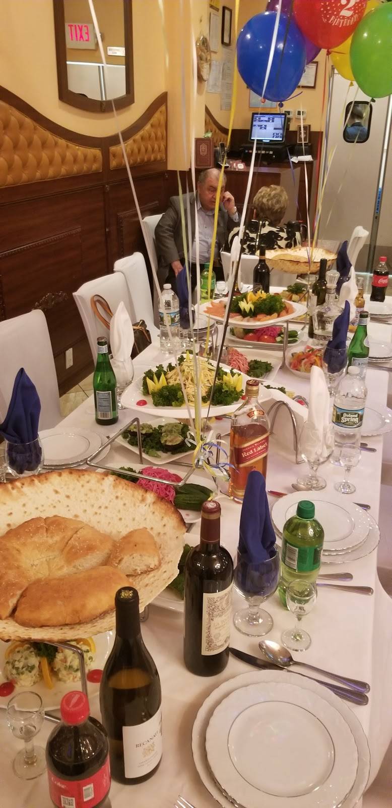 Vstrecha Glatt Kosher | restaurant | 98-98 Queens Blvd, Rego Park, NY 11374, USA | 7182634444 OR +1 718-263-4444