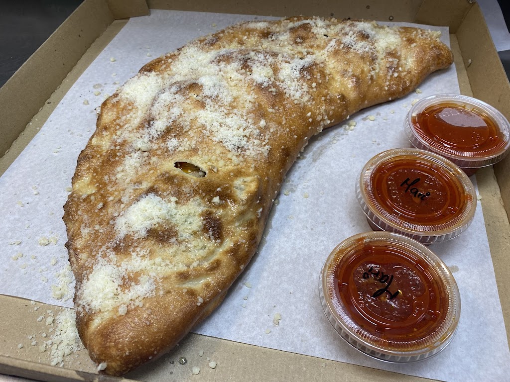 Dominick Pizzeria | restaurant | 3400 Radio Rd Suite 103, Naples, FL 34104, USA | 2392313094 OR +1 239-231-3094