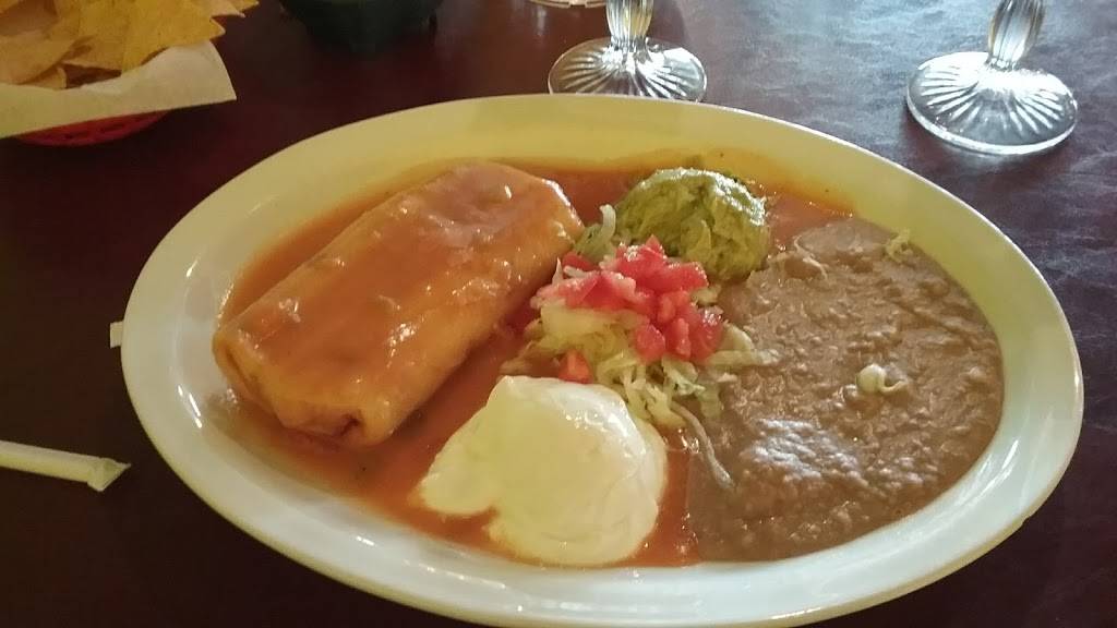 Camachos Mexican Restaurant | restaurant | 201 S Elm Ave, Eaton, CO 80615, USA | 9704548839 OR +1 970-454-8839