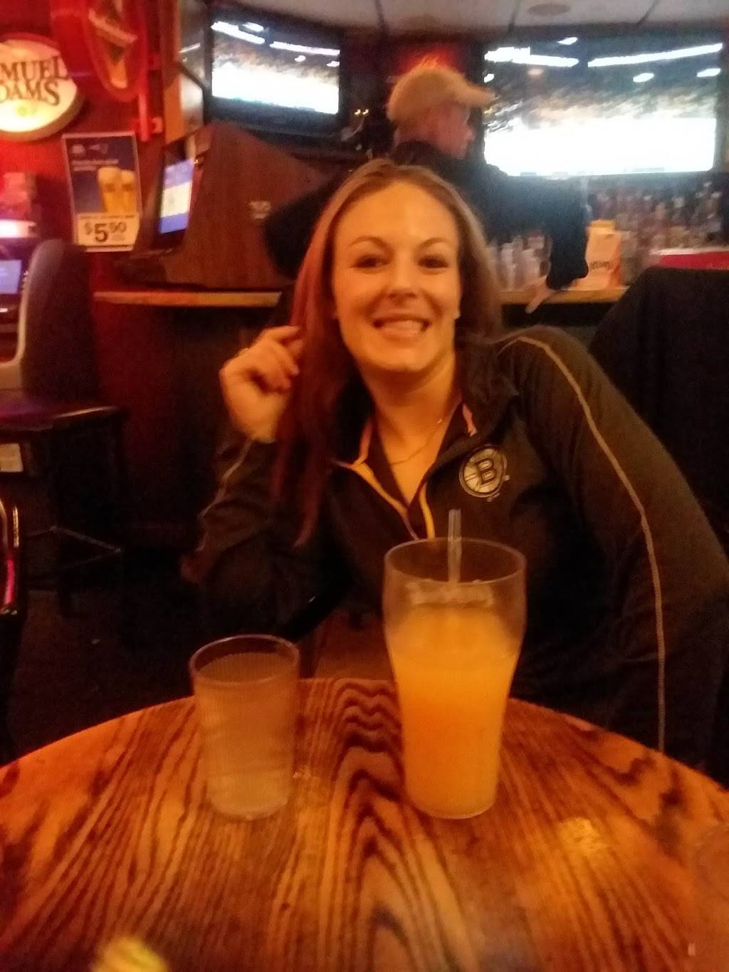 Chantilly’s Restaurant & Pub | restaurant | 1112 Hooksett Rd, Hooksett, NH 03106, USA | 6036250012 OR +1 603-625-0012