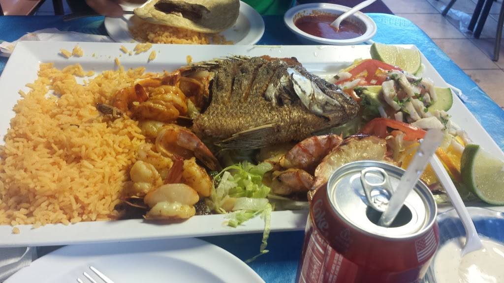 el anzuelo restaurant | restaurant | 1501 W Lake St, Melrose Park, IL 60160, USA | 7084101766 OR +1 708-410-1766