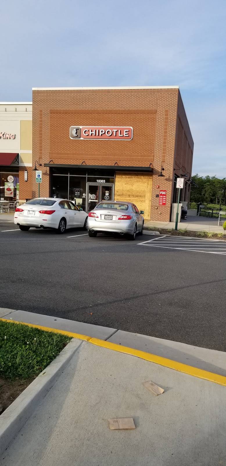 Chipotle Mexican Grill | restaurant | 10303 Bristow Center Dr, Bristow, VA 20136, USA | 7032574076 OR +1 703-257-4076