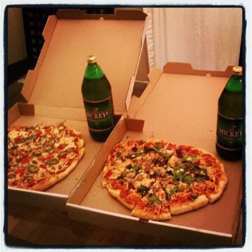 Flakeys Pizza | restaurant | 1275 Milby St, Houston, TX 77003, USA | 7132250555 OR +1 713-225-0555