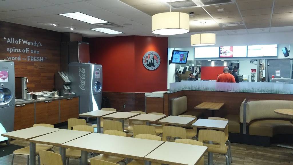 Wendys | restaurant | 11720 N 56th St, Temple Terrace, FL 33617, USA | 8139806441 OR +1 813-980-6441