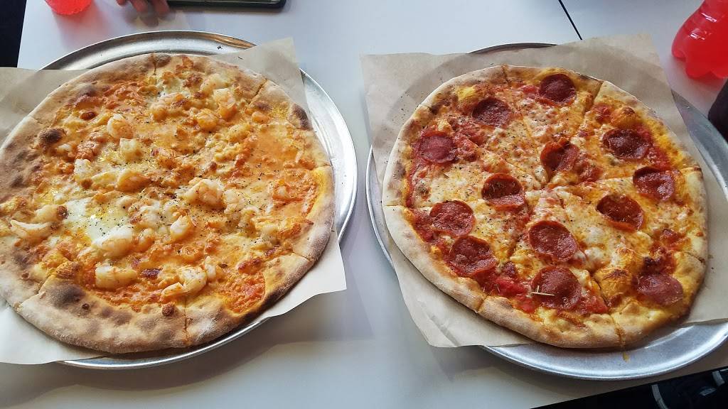 Berris Pizza | restaurant | 7123 Sunset Blvd, Los Angeles, CA 90046, USA | 3239772121 OR +1 323-977-2121