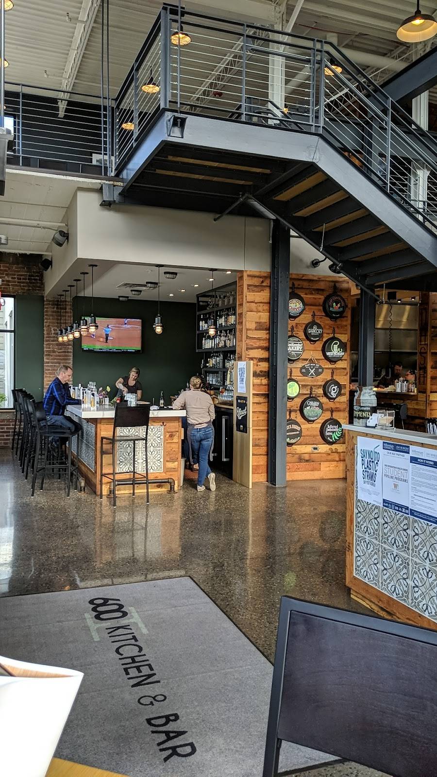 600 Kitchen & Bar | restaurant | 600 E Michigan Ave, Kalamazoo, MI 49007, USA | 2694432401 OR +1 269-443-2401