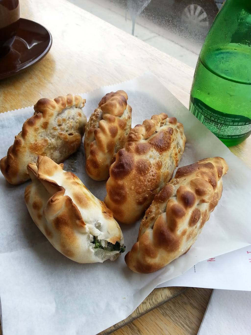 5411 Empanadas | Lakeview | cafe | 2850 N Clark St, Chicago, IL 60657, USA | 7737555411 OR +1 773-755-5411