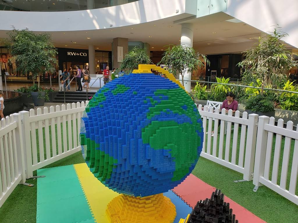 Freshii Erin Mills | restaurant | 5100 Erin Mills Pkwy, Mississauga, ON L5M 4Z5, Canada | 9059976001 OR +1 905-997-6001