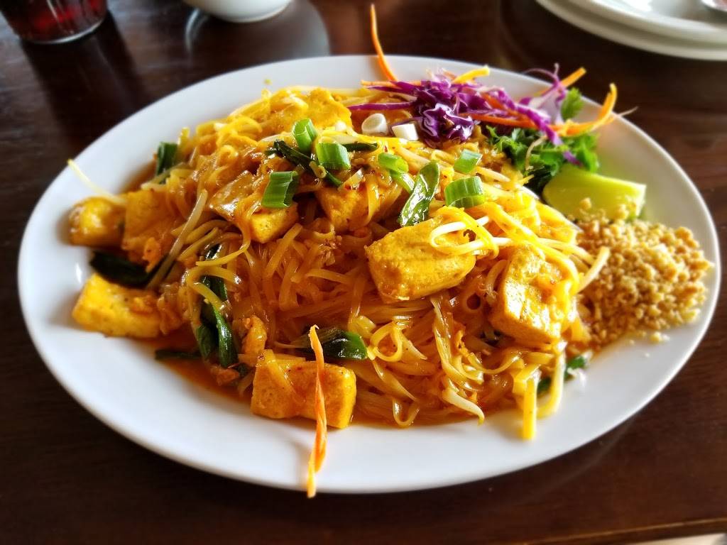 Krachai Thai Kitchen | restaurant | 3361 W Greenway Rd, Phoenix, AZ 85053, USA | 6029420504 OR +1 602-942-0504