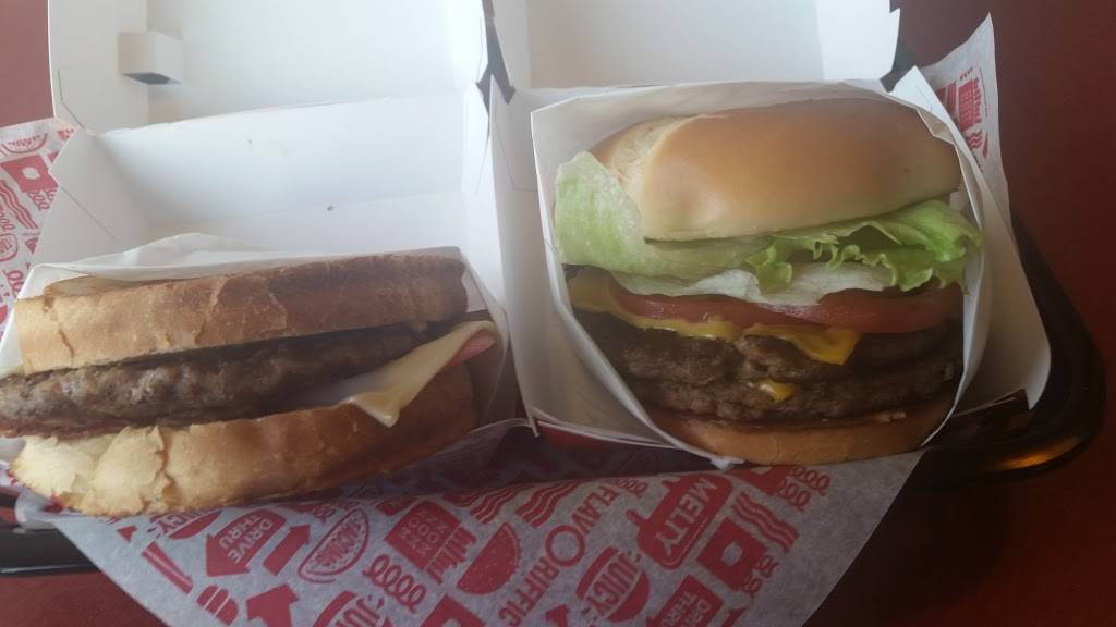 Jack in the Box | restaurant | 5920 S Cooper St, Arlington, TX 76017, USA | 8175578743 OR +1 817-557-8743