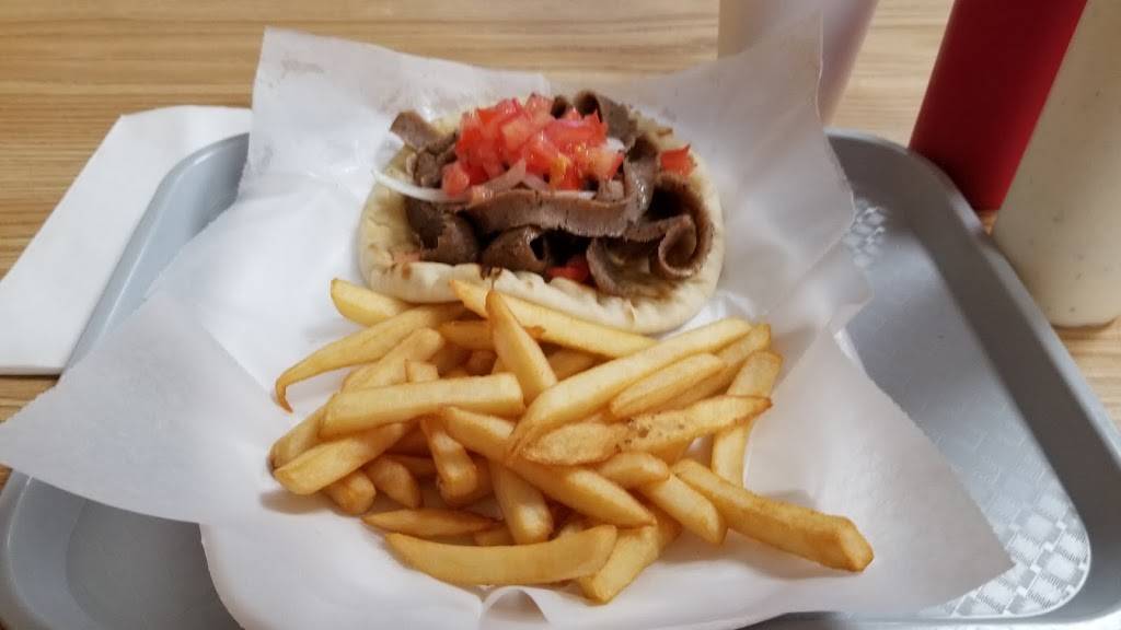 Gyro Palace | restaurant | 4884 Airway Rd, Riverside, OH 45431, USA | 9372543895 OR +1 937-254-3895