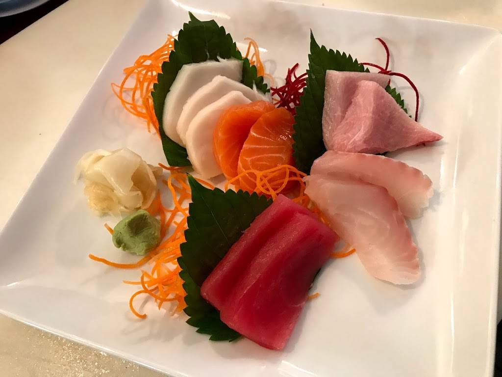 Gorilla Sushi Albany Park | restaurant | 3407 W Lawrence Ave, Chicago, IL 60625, USA | 7735889090 OR +1 773-588-9090