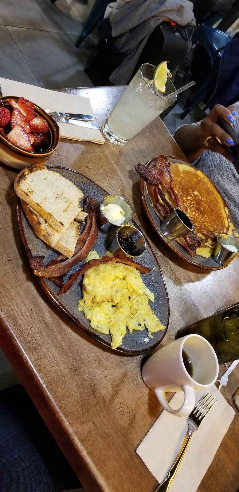 1897 Market | restaurant | 5501 Josh Birmingham Pkwy, Charlotte, NC 28208, USA | 7043594993 OR +1 704-359-4993