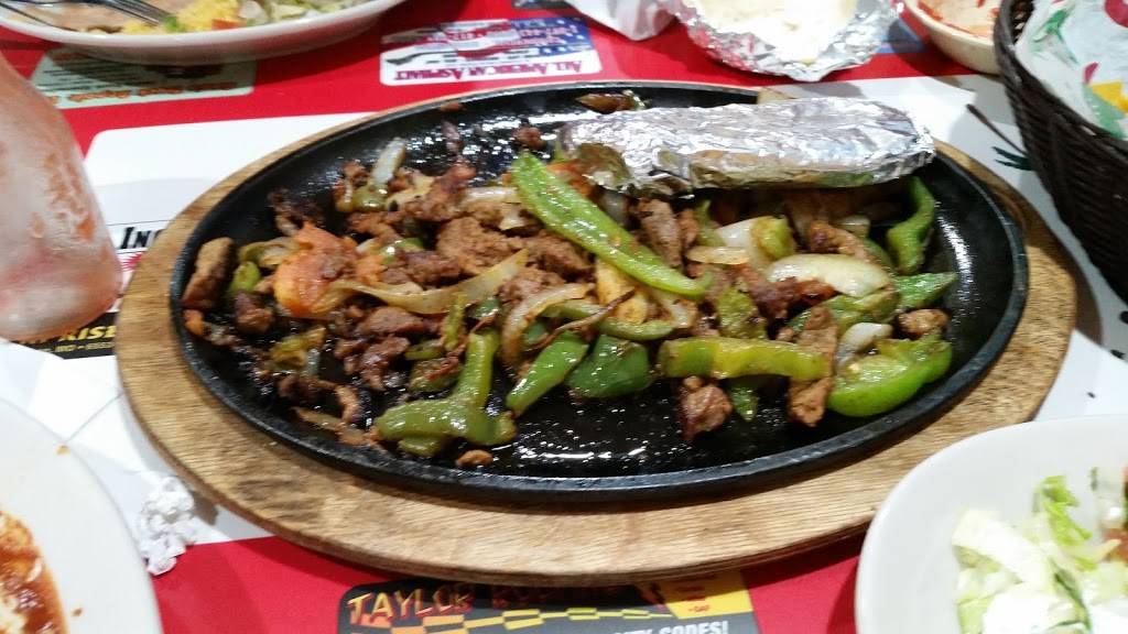 El Charco Mexican Restaurant | restaurant | 1201 Parry St, Lamar, MO 64759, USA | 4176823249 OR +1 417-682-3249