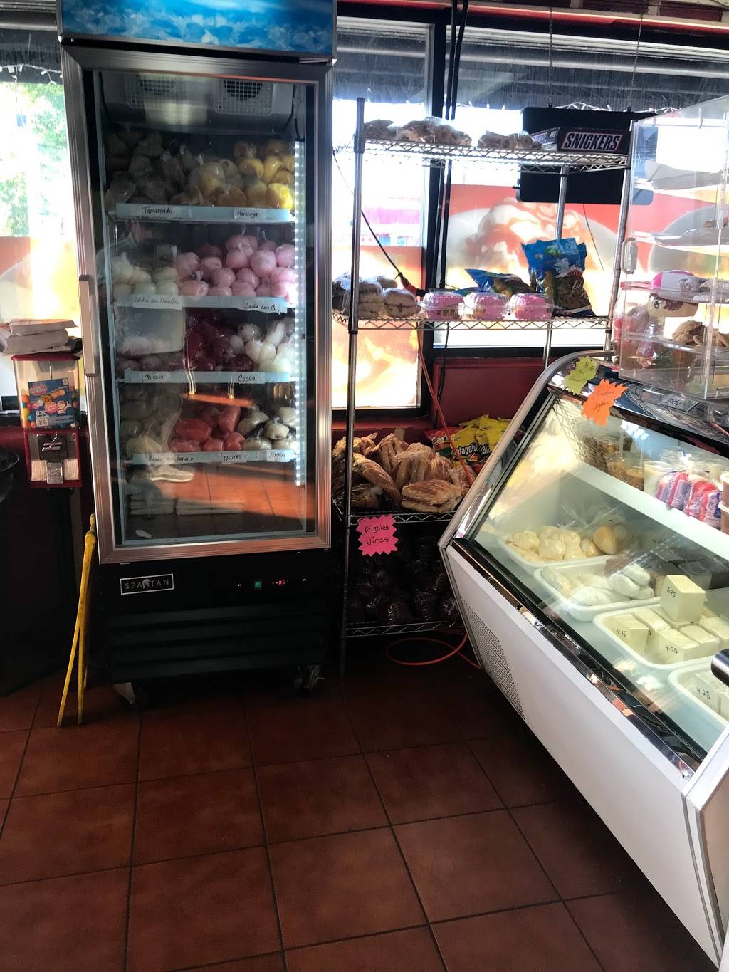 Fritanga Moralimpia | restaurant | 4353 NW 7th St, Miami, FL 33126, USA | 3054453949 OR +1 305-445-3949