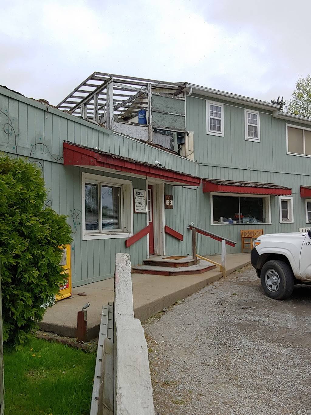 Liberty Street Cafe | restaurant | 137 W US-40, West Alexander, PA 15376, USA | 7244847610 OR +1 724-484-7610