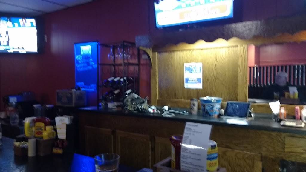 Bradleys of Sterling | restaurant | 14004 Kauffman Ave, Sterling, OH 44276, USA | 3309394531 OR +1 330-939-4531