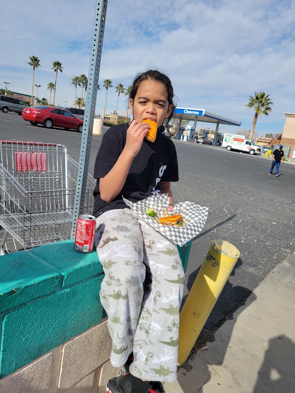 Birrieria La KoritA | restaurant | 440 E Palmdale Blvd, Palmdale, CA 93550, USA | 6614356907 OR +1 661-435-6907