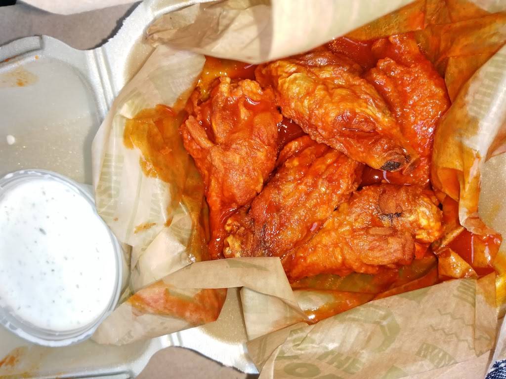 Wingstop | restaurant | 2240 S Cicero Ave, Cicero, IL 60804, USA | 7084776809 OR +1 708-477-6809