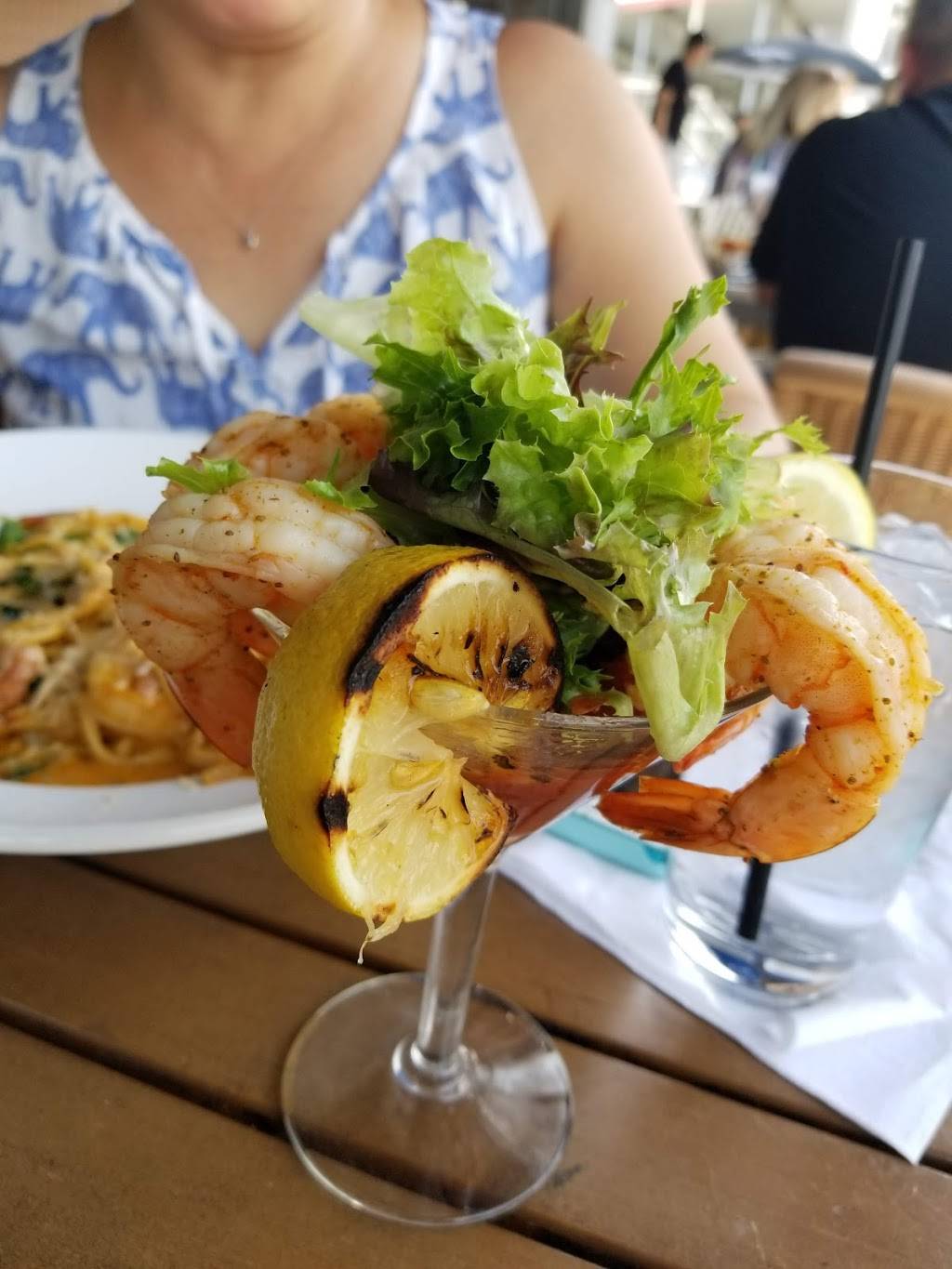 Crawdads on the River | restaurant | 1375 Garden Hwy, Sacramento, CA 95831, USA | 9169292268 OR +1 916-929-2268