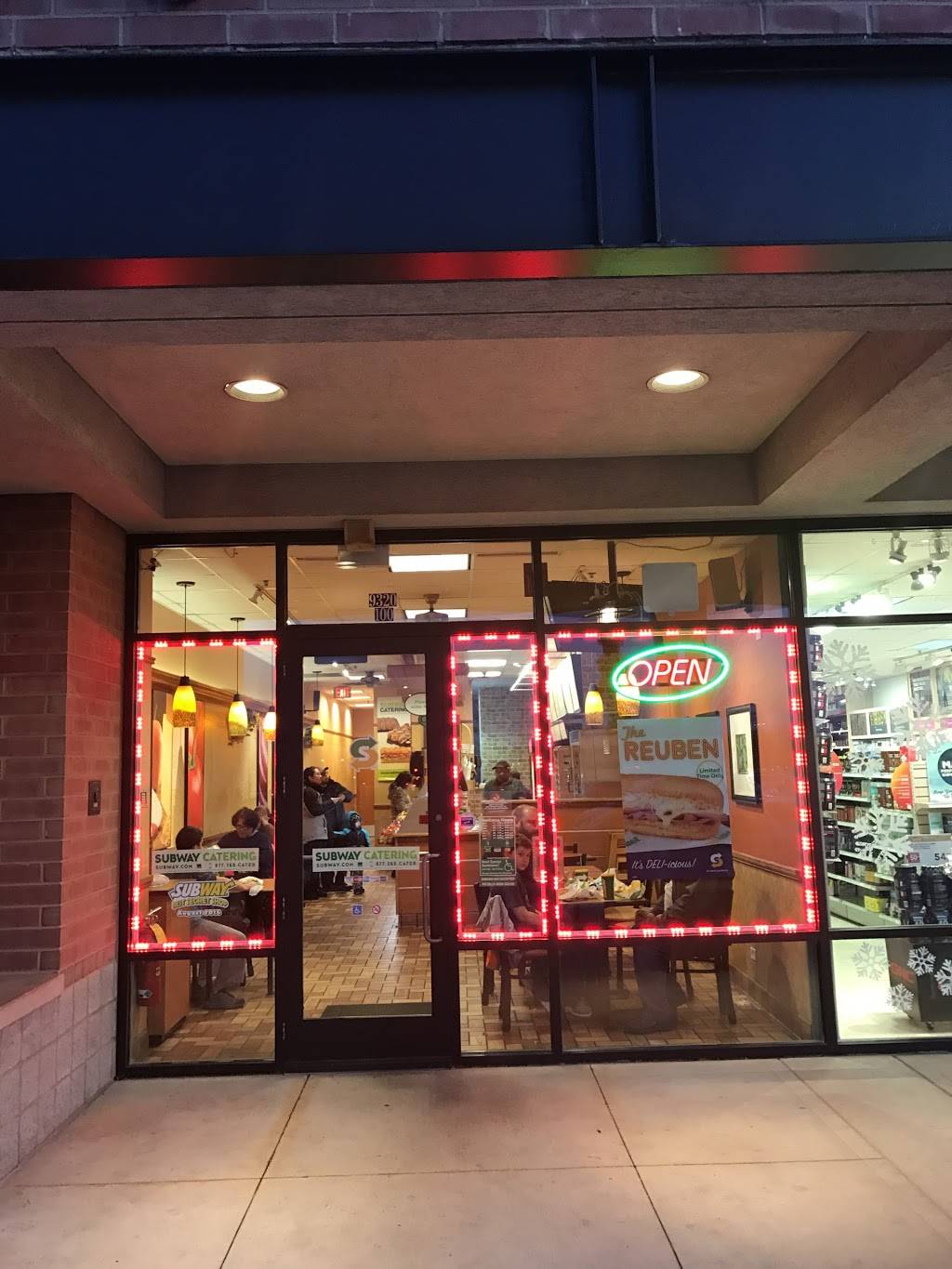 Subway Restaurants | restaurant | The Quarry Shopping Center, 9320 Joliet Rd Suite B-100, Hodgkins, IL 60525, USA | 7084855322 OR +1 708-485-5322