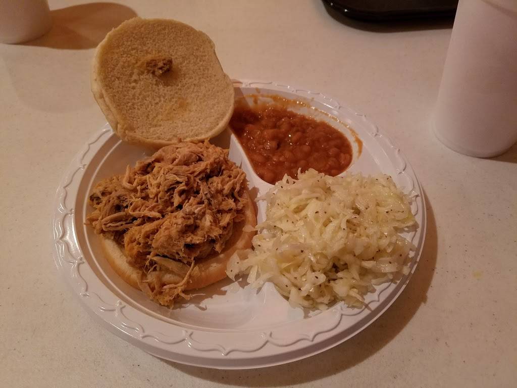 Circle M Barbecue | restaurant | 345 Martin Sausage Rd, Liberty, SC 29657, USA | 8643759133 OR +1 864-375-9133